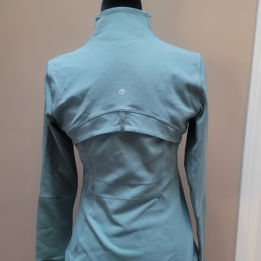 Lululemon Define Jacket - Picture 3 of 4